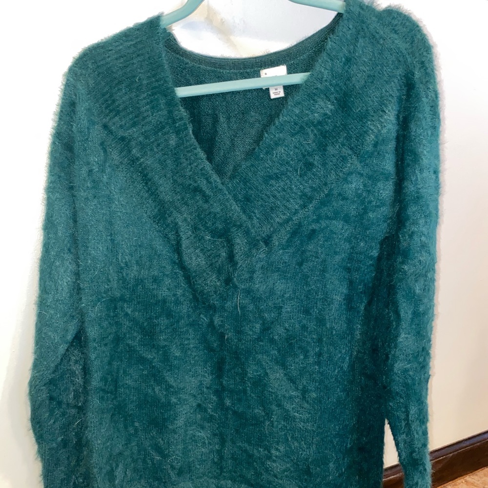 Women’s sweater
